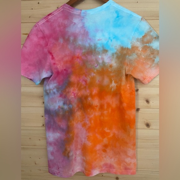 NEW Unisex GILDAN Small Ice Tie-Dye Soft Style Handmade Multi-Color T-Shirt - Picture 3 of 9